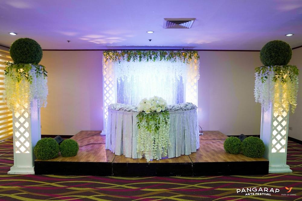 Berjaya Makati 3* Makati City