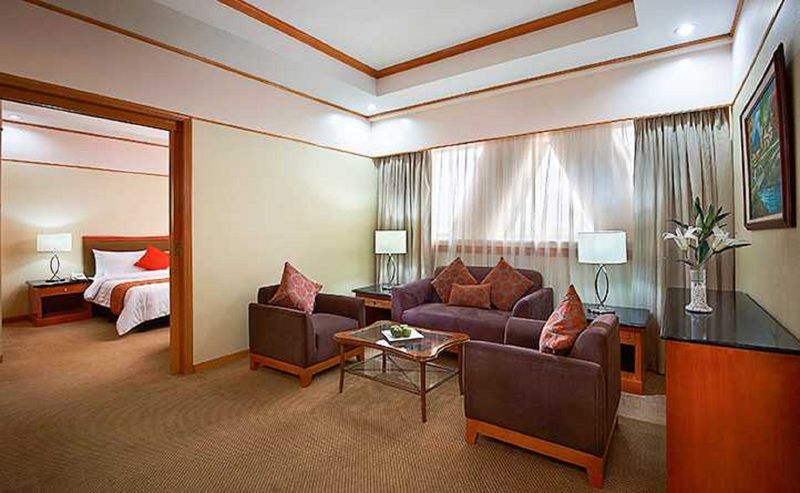 Berjaya Makati 3*